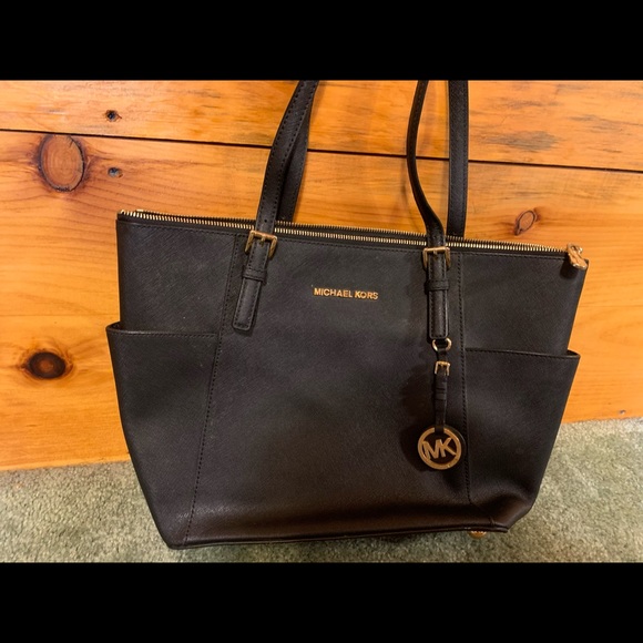 Michael Kors Handbags - Michael Kors Black Leather Top Zip Tote Bag